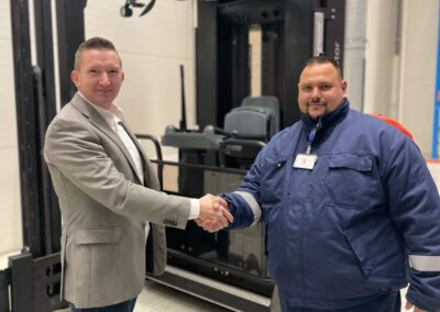 átadjuk az új targoncát